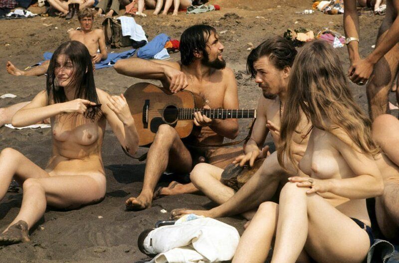 Woodstock photos nudity - 🧡 21 Photo Showing How Wild Woodstock Really Got...